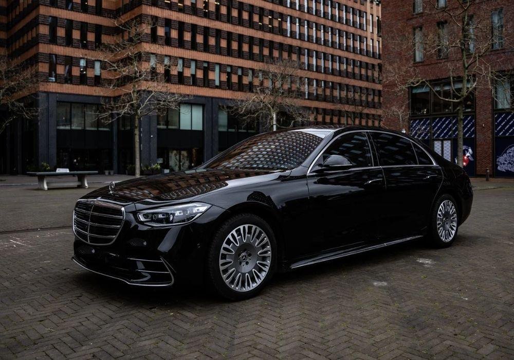 Corporate Hire vs. Traditional Car Rentals