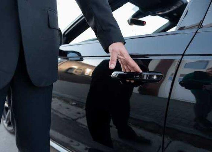 Why Choose a Chauffeur for Concert & Event Transfers in Sydney