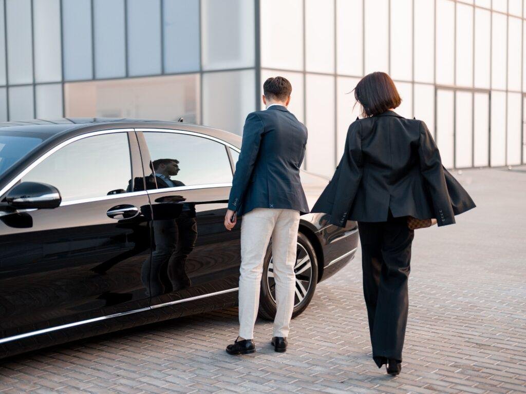 Sydney Leisure Travel: Finding the Perfect Chauffeur Service